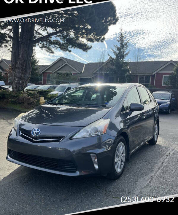 2012 Toyota Prius v Three