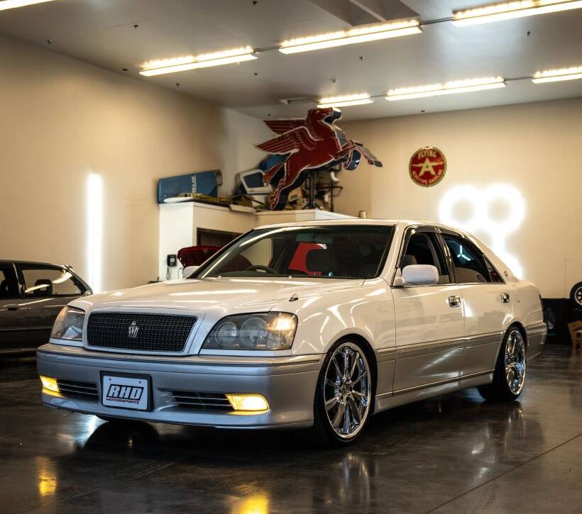 2000 TOYOTA CROWN